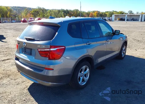 2011 BMW X3 xDrive28I z USA, uszkodzony, nr VIN 5UXWX5C55BL705578